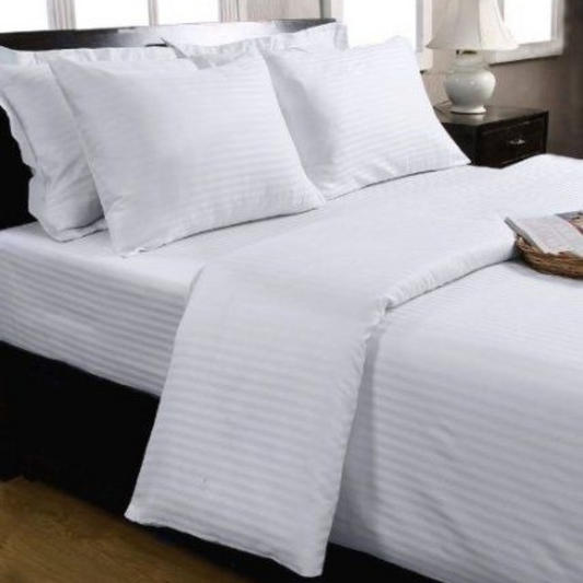 AURAECOM Basics Lightweight Super Soft Easy Care Microfiber 3-Piece Bedsheet, Fitted Bedsheet (WHITE)